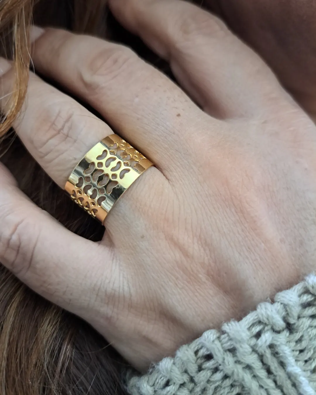 Anel Aberto Vazados de Borboletas - Semijoia Banhada a Ouro 18k | Alexa Semijoias Anel Aberto Vazados de Borboletas - Semijoia Banhada a Ouro 18k | Alexa Semijoias