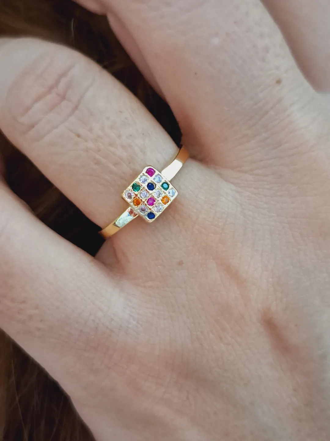 Anel Quadrado Colorido Zircônias - Semijoia Banhada a Ouro 18k | Alexa Semijoias
